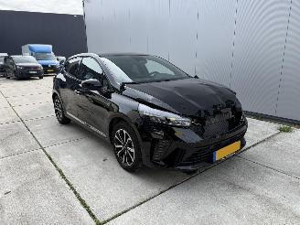 skadebil auto Renault Clio 1.6 E-Tech Full Hybrid 145 Techno CAMERA - NAVI - KEYLESS 2025/11