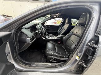 Jaguar XE 2.0 P250 R-Dynamic Black - NAVI - LED - CAMERA - KEYLESS picture 9