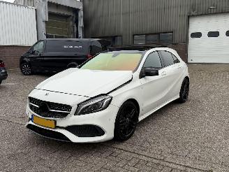škoda osobní automobily Mercedes A-klasse 180 AMG Pakket Pano Nap Nederlandse Auto Harman Kardon 2018/8