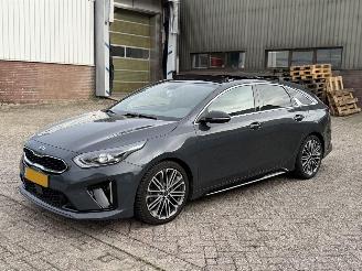 Schadeauto Kia Proceed 1.4 T-GDI Gt-PlusLine Automaat Pano Jbl 2019/8