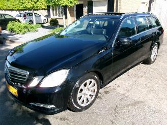 damaged passenger cars Mercedes E-klasse 200 CDI AUTOMAAT CLIMA NAVI 2012/12
