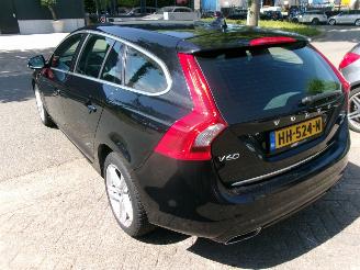 Volvo V-60 2.4 D6 AWD PLUG-IN HYBRID R-DESIGN picture 9