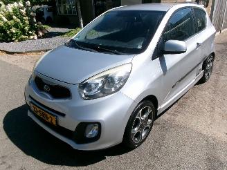 Schadeauto Kia Picanto 1.2 CVVT COMFORT PACK CLIMA 2011/11