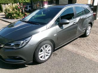 Unfallwagen Opel Astra 1.4 ONLINE EDITION CLIMA NAVI 2017/6