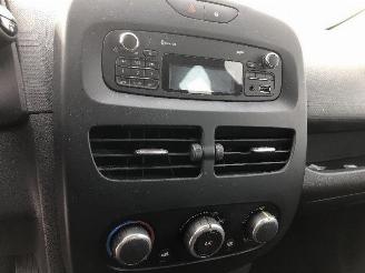 Renault Clio 4   1.1 picture 10