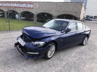 Voiture accidenté BMW 3-serie 320 D automatique 