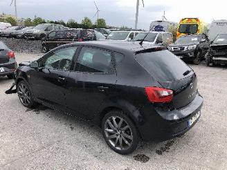 uszkodzony samochody osobowe Seat Ibiza 1.6 TDI  FR 2014/12
