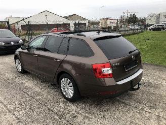 Skoda Octavia 1.0 TSI AMBITION picture 4