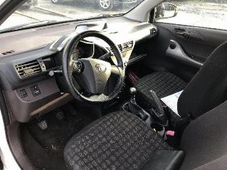 Toyota iQ 1.0 picture 5