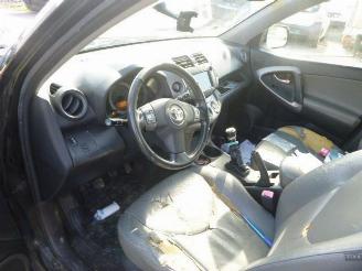 Toyota Rav-4 2.2 D4D  4WD picture 5