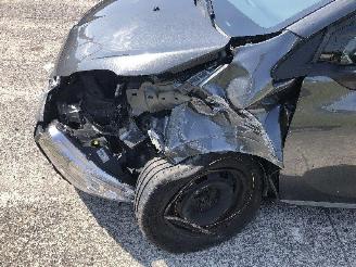 Peugeot 208 1.2 picture 7