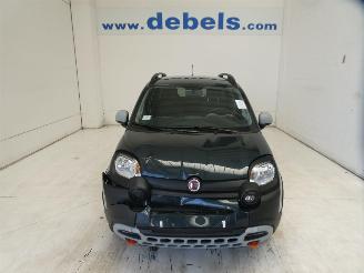 krockskadad bil auto Fiat Panda CITY CROSS 2022/10