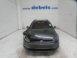 Voiture accidenté Volkswagen Golf VARIANT COMFORT 2017/3