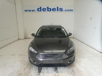 uszkodzony samochody osobowe Ford Focus TITANIUM 2016/10