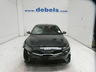Damaged car Kia Cee d PULSE 1.6 CRDI ISG 2023/4