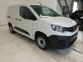 Peugeot Partner 1.5D picture 13