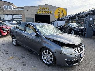 skadebil auto Volkswagen Jetta 1.9 TDI 2008/4