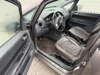 Mitsubishi Colt 1.3I LUXE picture 16