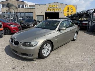 krockskadad bil auto BMW 3-serie COUPE 2007/7