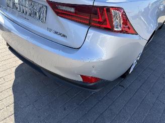 Lexus IS 300H picture 11