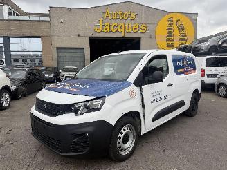 Voiture accidenté Peugeot Partner 1.5 BLUEHDI PREMIUM 2021/5