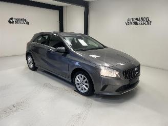 Voiture accidenté Mercedes A-klasse AUTOMAAT 2017/10