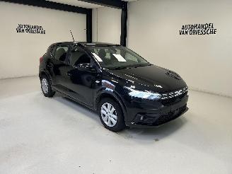 Schadeauto Dacia Sandero AUTOMATIQUE 2024/5