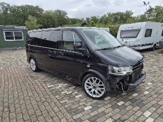 Schadeauto Volkswagen Transporter TDI 128 KW DC 2008/1