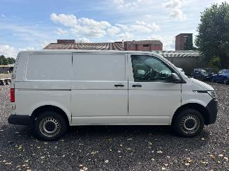 damaged passenger cars Volkswagen Transporter T6 BESTELWAGEN 2020/9