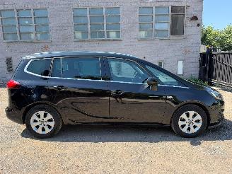 Schadeauto Opel Zafira TOURER EDITIO 2017/1