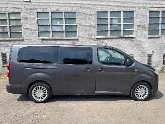damaged passenger cars Toyota ProAce 2.O 2022/8