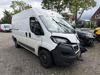 dañado vehículos comerciales Peugeot Boxer 330 2.2 Bleu HDI  140 L2 H2  Premium 2019/11