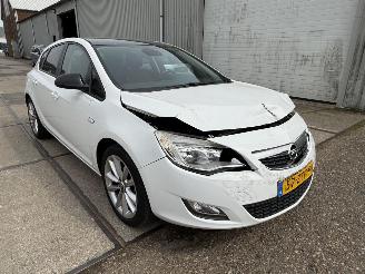 škoda osobní automobily Opel Astra 1.4 Turbo Sport 2013/1