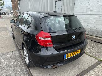 BMW 1-serie 116i Business Line Automaat Navi picture 3