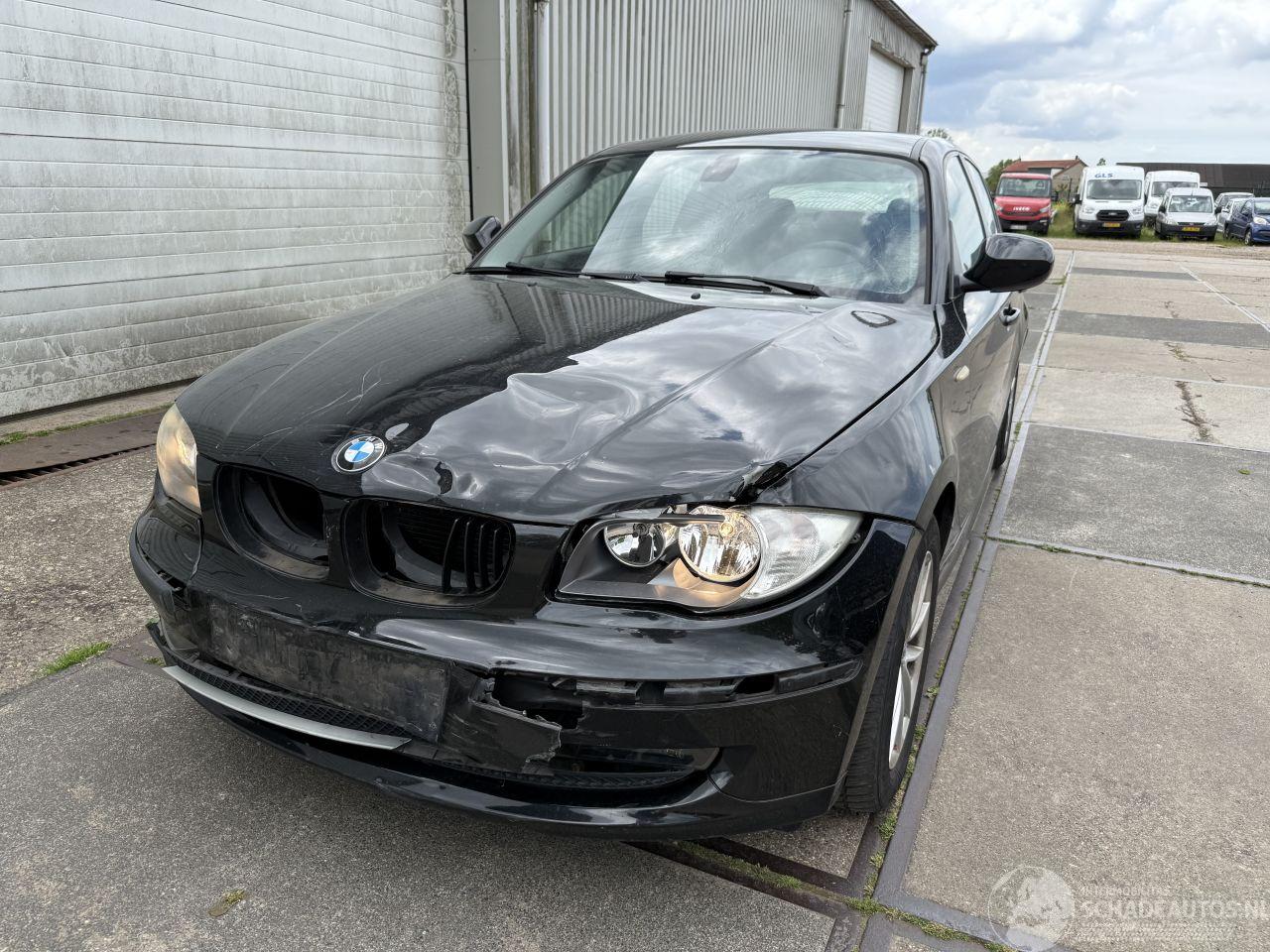BMW 1-serie 116i Business Line Automaat Navi