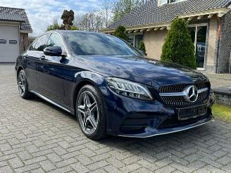 Vaurioauto  passenger cars Mercedes C-klasse 200 d AMG LINE  NAVI CAMERA LED 2018/10