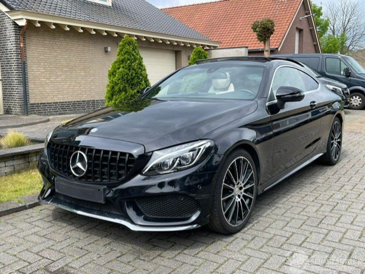 Mercedes C-klasse 200 AMG LINE PANORAMADAK NAVI CAMERA  LED
