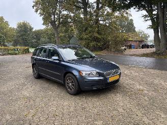 Volvo  V-50 1.8 EDITION 125 PK AIRCO TREKHAAK B.J 09-2005 GEEN SCHADE picture 3