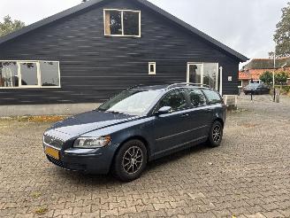 Unfallwagen Volvo  V-50 1.8 EDITION 125 PK AIRCO TREKHAAK B.J 09-2005 GEEN SCHADE 2005/9