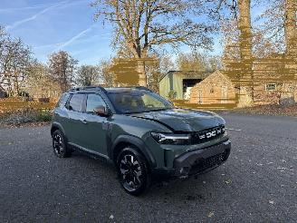 Schadeauto Dacia Duster HYBRIDE 1.6 AUTOMAAT NAVI CLIMA CAMERA VIRT DASH B.J 12-2024 2024/12