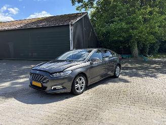 Unfallwagen Ford Mondeo 1.5 AUTOMAAT NAVI CLIMA LED TREKHAAK B.J 2018 MOTORSCHADE MOTOR LOOPT 2018/10