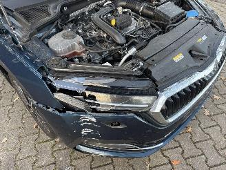 Skoda Octavia TSI AUTOMAAT HYBRIDE NAVI CLIMA VIRT DASH CAMERA TREKHAAK LED B.J 12-2024 picture 17