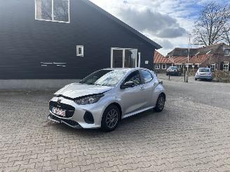 Unfallwagen Mazda 2 AUTOMAAT HYBRIDE APP CLIMA CAMERA PDC STOELVERW B.J 7-2024 2024/7