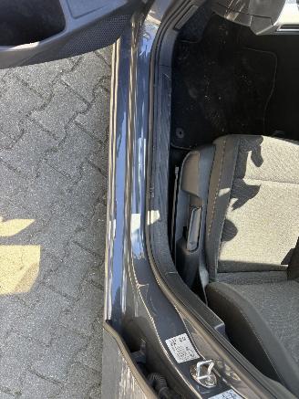 Volkswagen Golf 8 TSI NAVI CLIMA CAMERA VIRT DASH PDC PRIVACY GLASS B.J 2023 picture 14