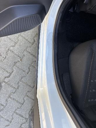 Dacia Sandero STEPWAY AIRCO CAMERA PDC APP B.J 03-2025 picture 15