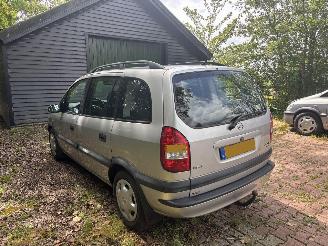 Opel Zafira 2.0 DIESEL COMFORT 7 PERSOONS B.J 2000 picture 2