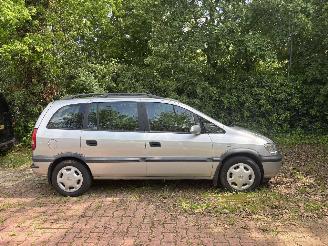 Opel Zafira 2.0 DIESEL COMFORT 7 PERSOONS B.J 2000 picture 6