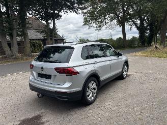 Volkswagen Tiguan 1.5 AUTOMAAT 150 PK NAVI CLIMA CAMERA LED TREKHAAK B.J 2024 picture 2