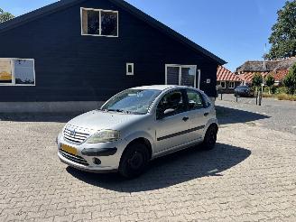 škoda osobní automobily Citroën C3 1.4 Ambiance 5-drs Stuurber Elec pakket Trekhaak B.J 2003 Apk april 2027 doffe lak 2003/4
