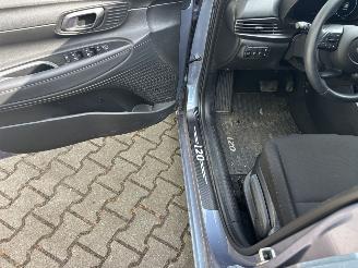 Hyundai I-20 AUTOMAAT 100 PK PREMIUM SPORT BOSE NAVI CLIMA CAMERA LED B.J 12-2024 picture 9